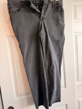 3 pairs of Women's Jeans with Zipper Detail